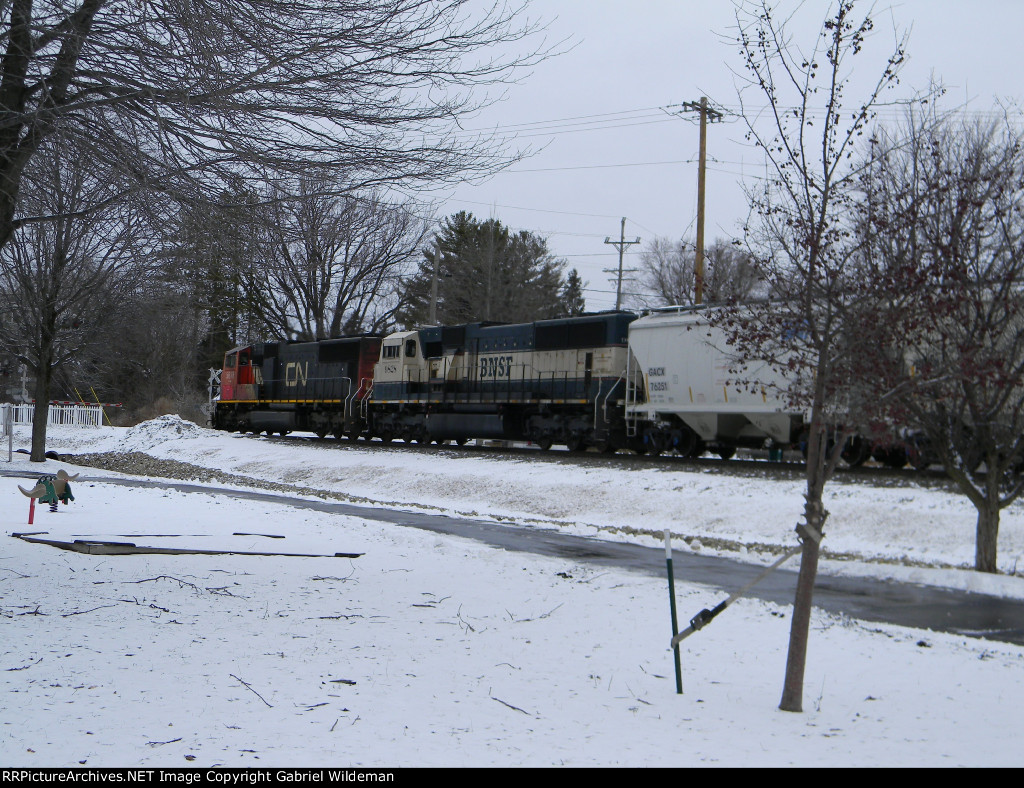 BNSF 9828 & CN 5678 